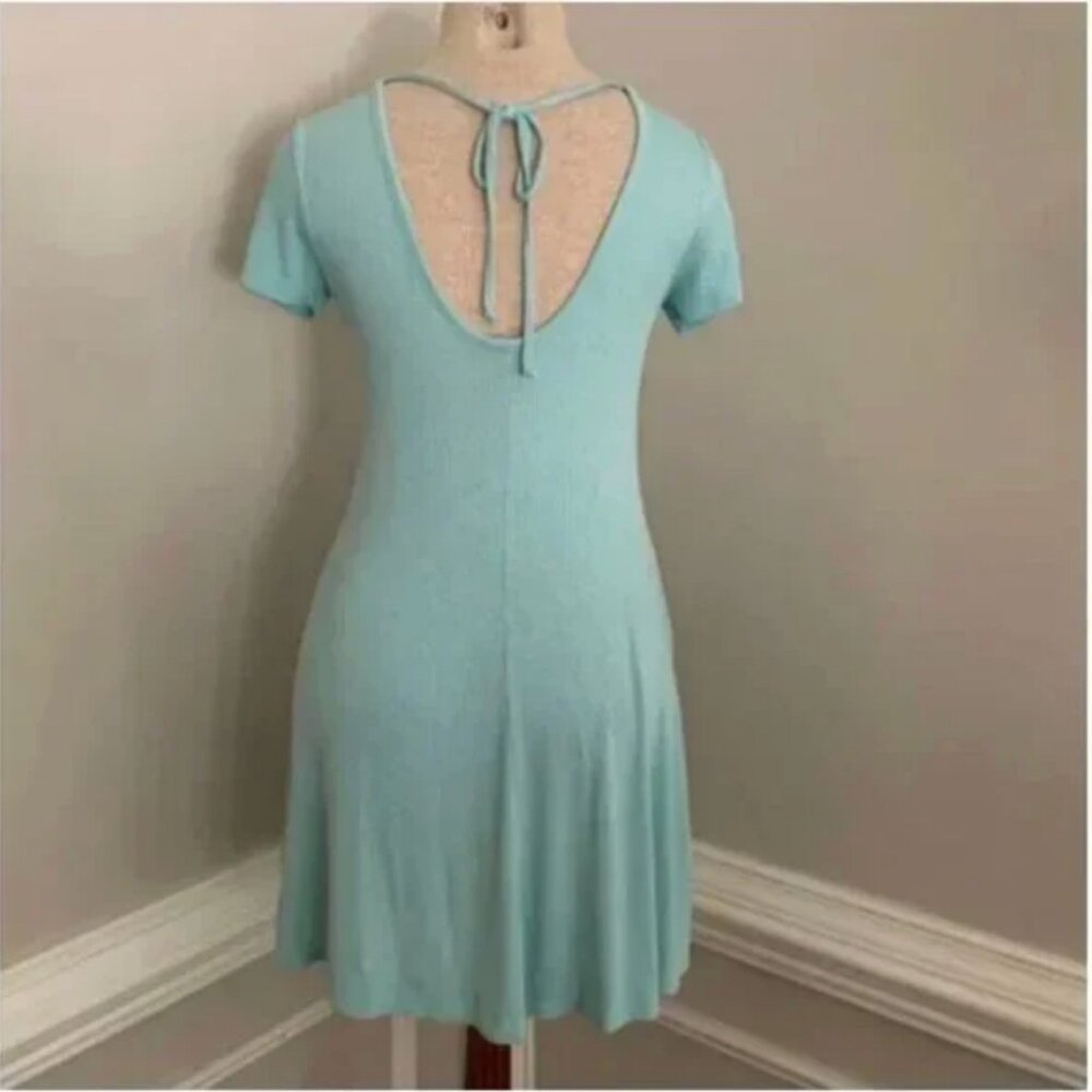 Forever 21 Fit and Flare Seafoam Green Dress Size Small - Picture 2 of 7